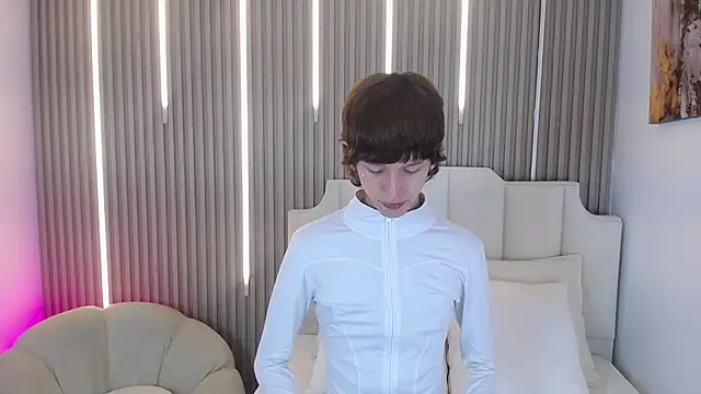 Emo Boy  online show from 03/31/26, 03:36