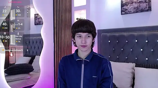 Emo Boy  online show from 04/21/26, 01:42