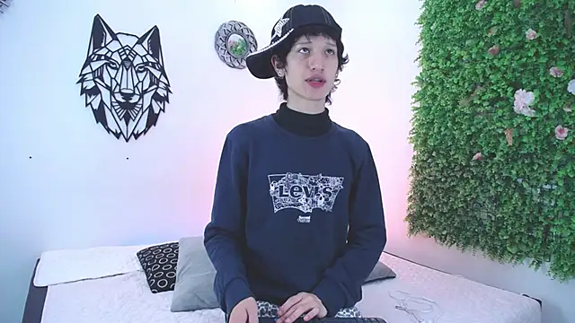 Emo Boy  online show from 11/20/25, 12:50