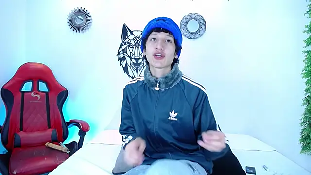 Emo Boy  online show from 11/13/25, 12:53