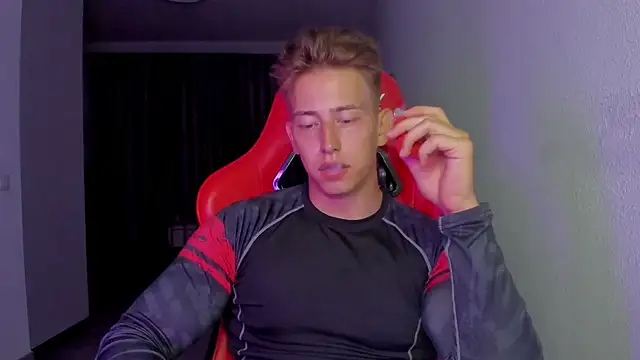 find0m master online show from 11/12/25, 08:34