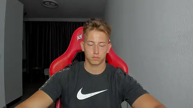 find0m master online show from 11/03/25, 08:45