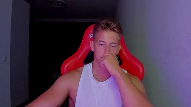 find0m master online show from 11/10/25, 09:53