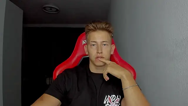 find0m master online show from 11/23/25, 09:47