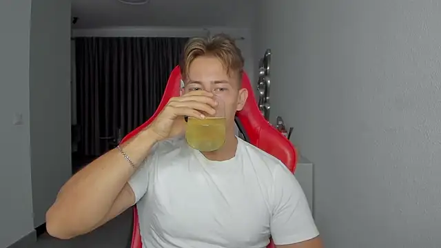 find0m master online show from 10/24/25, 09:19