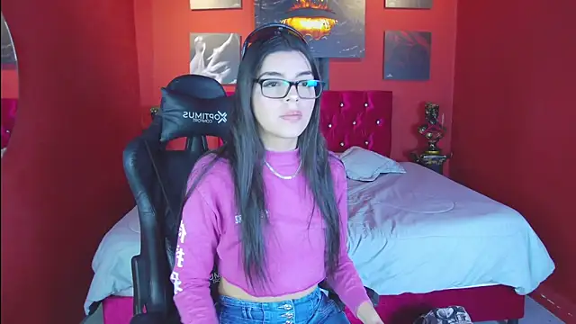 Aranzza Ross online show from 11/05/25, 12:30