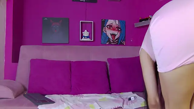 Aranzza Ross online show from 11/21/25, 07:57