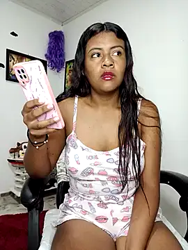 vannesitha25 online show from 10/24/25, 02:16