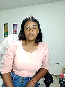 vannesitha25 online show from 10/09/25, 03:01