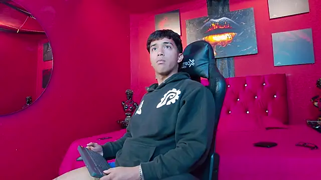 Stefano Calle online show from 12/17/25, 07:30