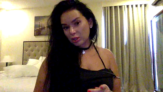 Fayronna online show from 02/15/26, 12:11