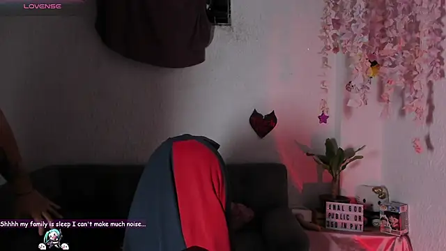 Emilycollei online show from 01/13/26, 12:25