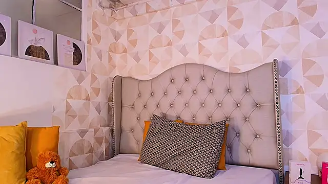 Snapshot of Siriuss_Collin chatting on 02/18/26, 02:35 Siriuss Collin online show from 02/18/26, 02:35