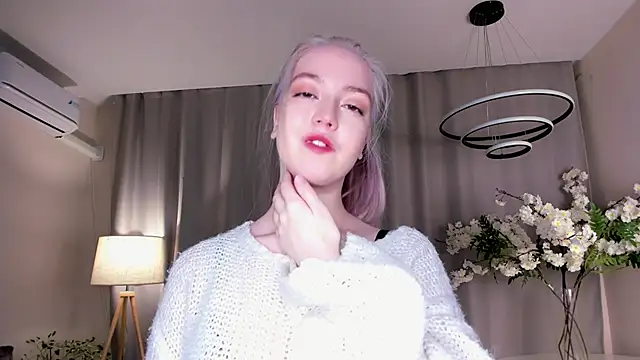 TinaStevenson online show from 10/21/25, 09:47