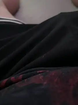 Snapshot of Hornydick21 chatting on 10/07/25, 05:58 Hornydick21 online show from 10/07/25, 05:58