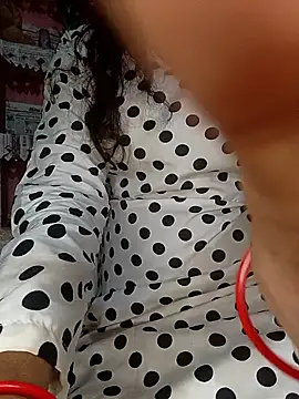 Sexy Riya Bhabhi online show from 12/18/25, 07:13