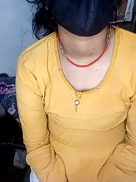 Sexy Riya Bhabhi online show from 11/10/25, 01:54