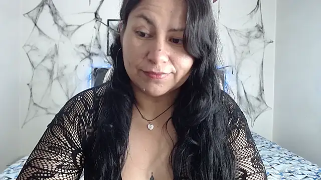 Snapshot of Pamela_jones7 chatting on 10/13/25, 02:46 Pamela jones7 online show from 10/13/25, 02:46