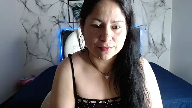 Snapshot of Pamela_jones7 chatting on 10/12/25, 02:02 Pamela jones7 online show from 10/12/25, 02:02
