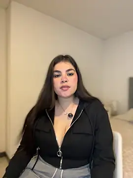 Isabella LaRue online show from 04/09/26, 02:13