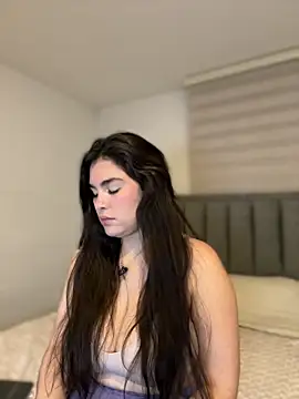 Isabella LaRue online show from 04/11/26, 11:52