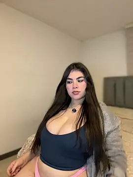 Isabella LaRue online show from 04/13/26, 02:15