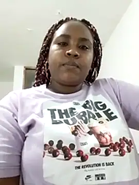 Snapshot of NaomiGrace_ chatting on 10/27/25, 11:00 NaomiGrace online show from 10/27/25, 11:00