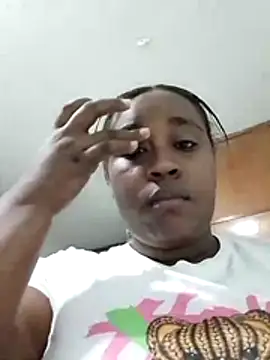 Snapshot of NaomiGrace_ chatting on 11/17/25, 10:52 NaomiGrace online show from 11/17/25, 10:52