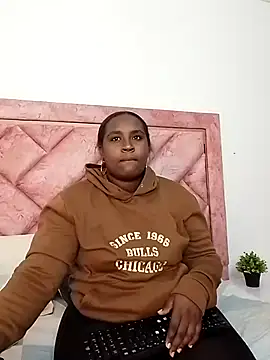 Snapshot of NaomiGrace_ chatting on 12/16/25, 10:52 NaomiGrace online show from 12/16/25, 10:52