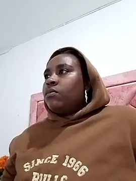 Snapshot of NaomiGrace_ chatting on 11/20/25, 11:00 NaomiGrace online show from 11/20/25, 11:00