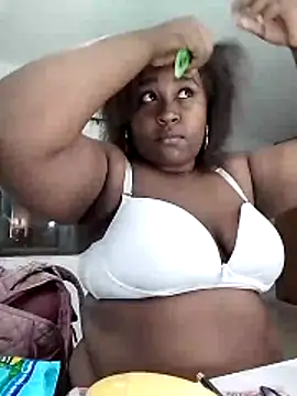 Snapshot of NaomiGrace_ chatting on 11/02/25, 11:15 NaomiGrace online show from 11/02/25, 11:15