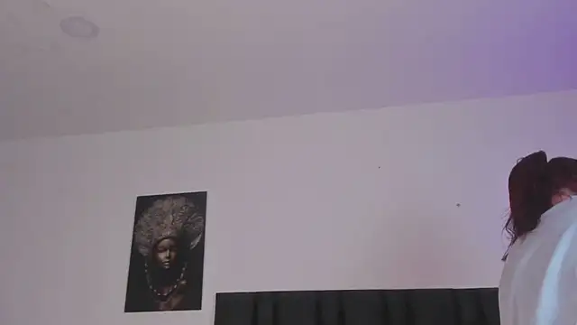 SaradaParker online show from 04/11/26, 09:07