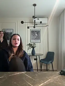 Snapshot of MayaGlow chatting on 10/18/25, 05:31 MayaGlow online show from 10/18/25, 05:31