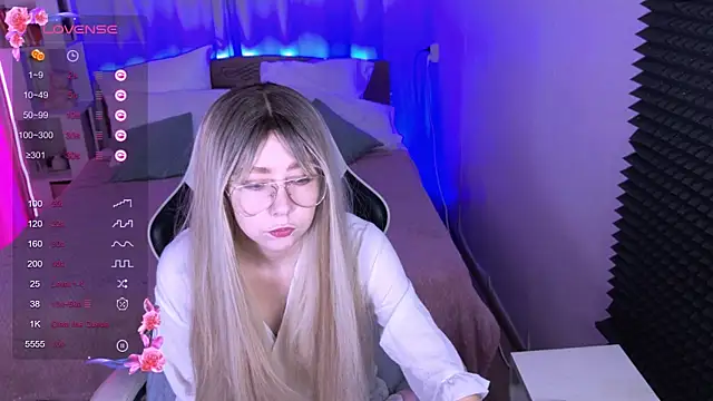 sofiisun online show from 10/22/25, 02:22