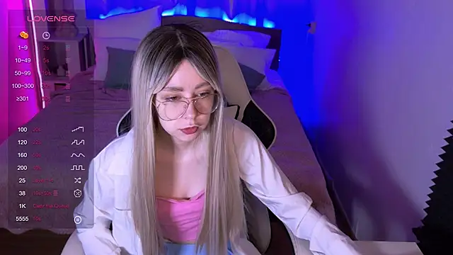 sofiisun online show from 11/26/25, 02:00