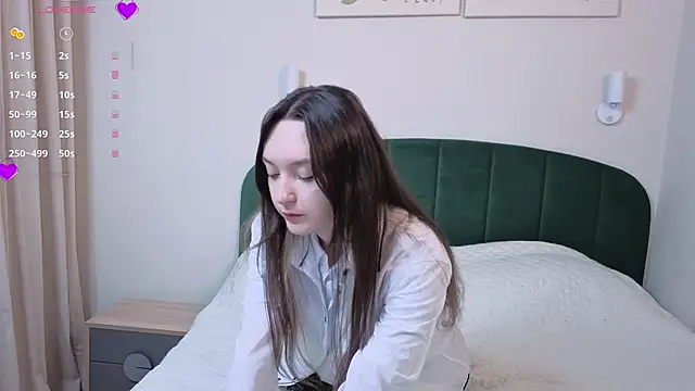 SylviaHamilton online show from 11/05/25, 06:22