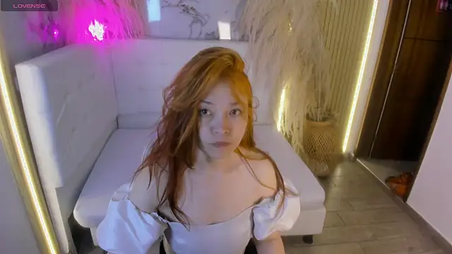 SweetBriana online show from 10/30/25, 11:41