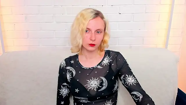 LikiLips online show from 05/07/26, 12:59