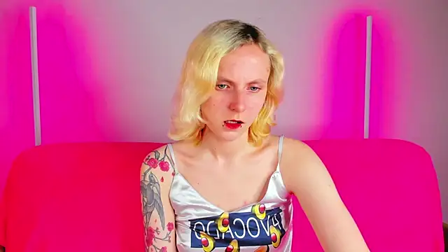 LikiLips online show from 05/21/26, 01:03