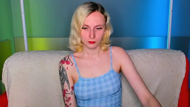LikiLips online show from 06/04/26, 01:10