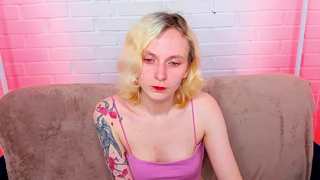 LikiLips online show from 05/19/26, 12:59