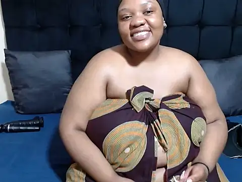 CaramelBootty online show from 12/17/25, 06:02