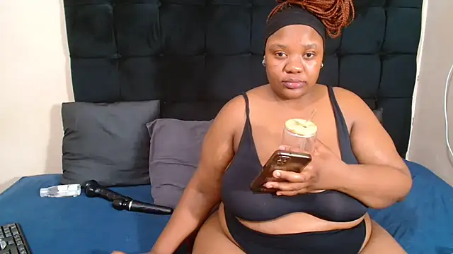 CaramelBootty online show from 03/25/26, 05:12