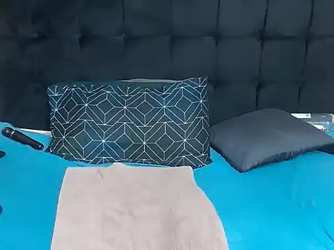 CaramelBootty online show from 10/28/25, 04:13