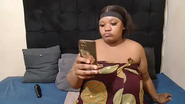 CaramelBootty online show from 05/03/26, 06:33