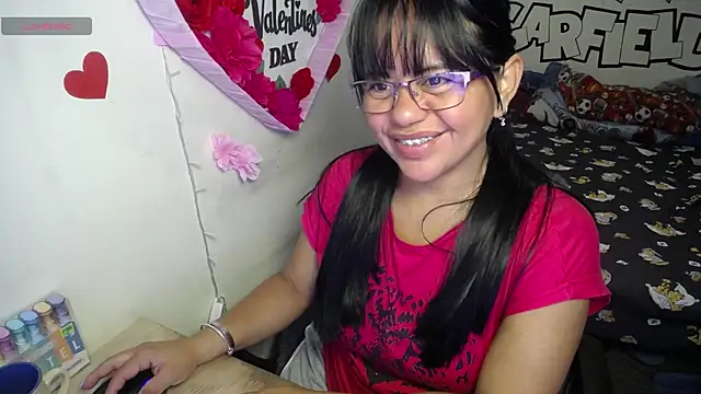 Snapshot of Miss__kendra_ chatting on 05/15/26, 11:30 Miss kendra online show from 05/15/26, 11:30