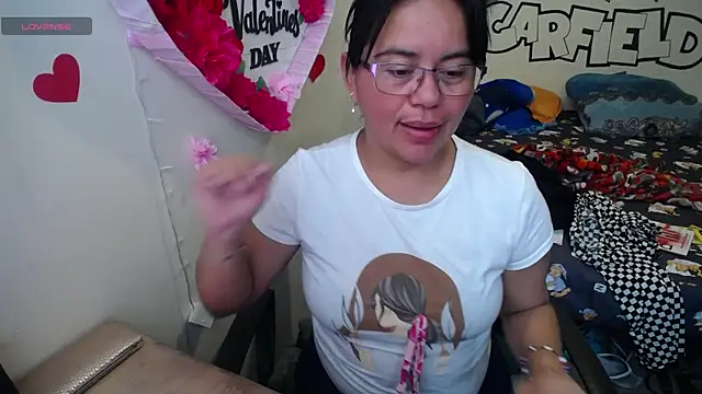 Miss  kendra  online show from 06/17/26, 01:54