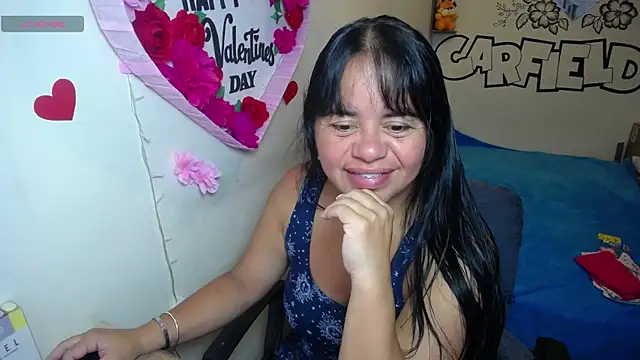 Snapshot of Miss__kendra_ chatting on 05/16/26, 12:48 Miss kendra online show from 05/16/26, 12:48