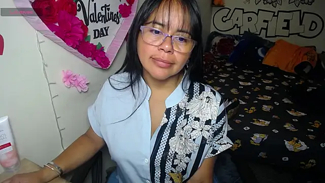 Snapshot of Miss__kendra_ chatting on 05/12/26, 12:44 Miss kendra online show from 05/12/26, 12:44