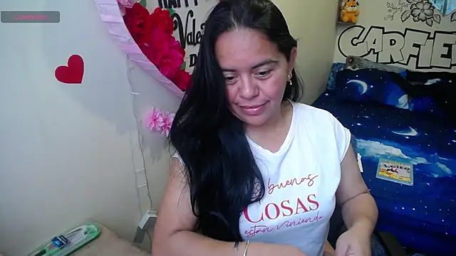 Snapshot of Miss__kendra_ chatting on 04/23/26, 12:29 Miss kendra online show from 04/23/26, 12:29